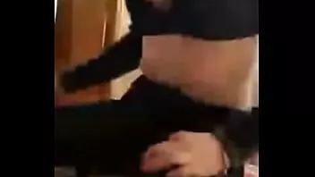 play Adolescentes brincando com um ameporn por algum dinheiro extra
