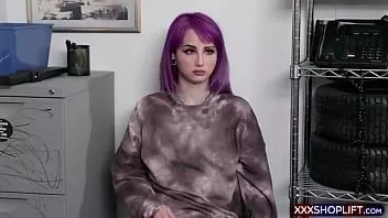 Reproducir Este adolescente ladrón aprenderá una lección realmente dura hoy
