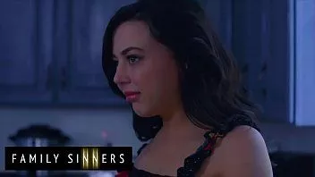 تشغيل (ويتني رايت) تحصل مارس الجنس من قبل شقيقها الجديد - familysinners