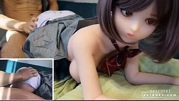 play لقطة مقربة أنا أمارس الجنس مع دمية الجنس الأنمي ذات الوجه اللطيف