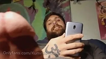 Redare Suge-mi penisul pe cameră, ca să știe toată lumea ce curvă ești
