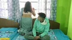 play Bhabhi indien chaud dans le sexe d'amour érotique ! Sperme dans ma chatte juteuse