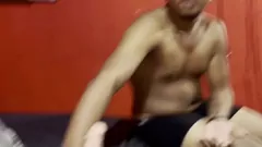 play Üvey Kız, Üvey Babasının Tantaly Seks Bebeğiyle Yasak Karşılaşmasını Yakaladı