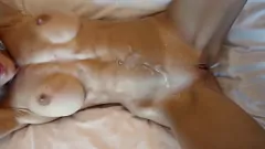 play Wysportowana MILF Lily Strong cieszy się orgazmem wibratorem i wieloma wytryskami