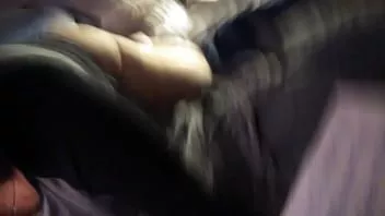 Oynat Oyuncaklar ve horoz doğrulama videosuyla sevişmeyi seviyorum