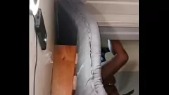 play Ebony Milf'in Creampie dolu kedi: Olası hamilelik?