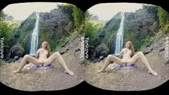 Putar Sesi masturbasi solo VRonik VR Babe Verronica
