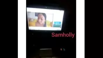 play Masturbarsi con una donna arrapata su xvideos