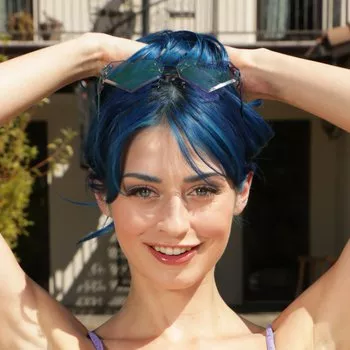 Actrita Jewelz Blu