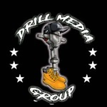 Star du porno Devin Drills