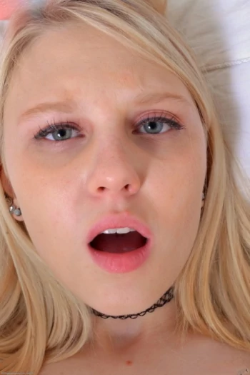 Pornoster Lily Rader