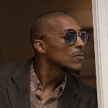 Pornoster Alphonso Layz