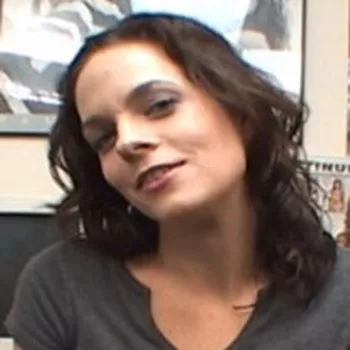 قناة Crissy Cums