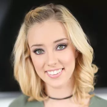 Pornstar Haley Reed