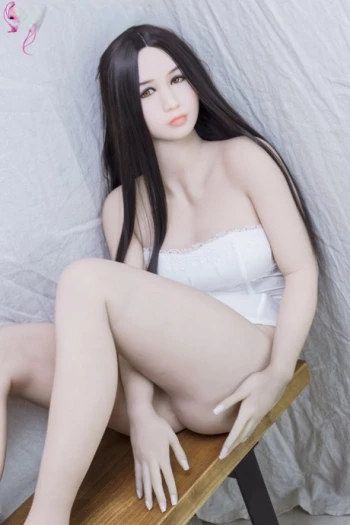 Pornoster Louana